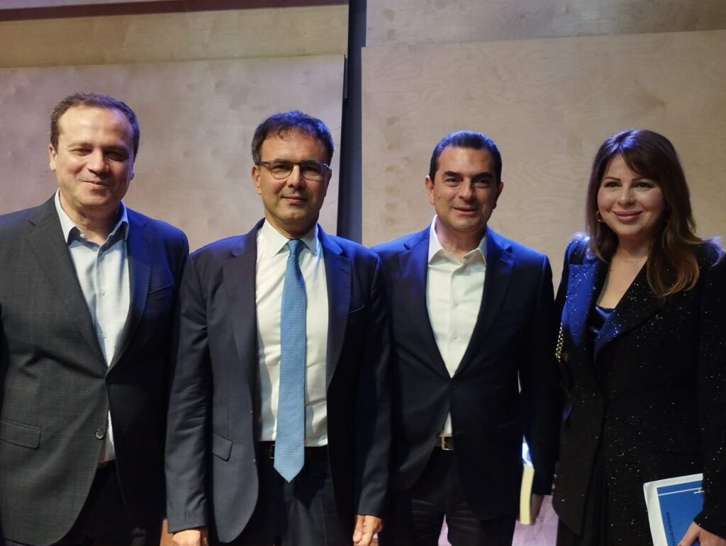 Alex Patelis tweet media