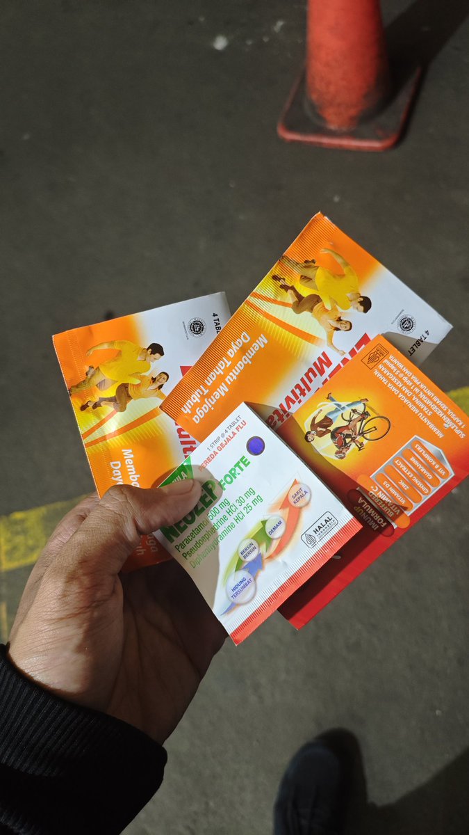 Rainisgone tweet media