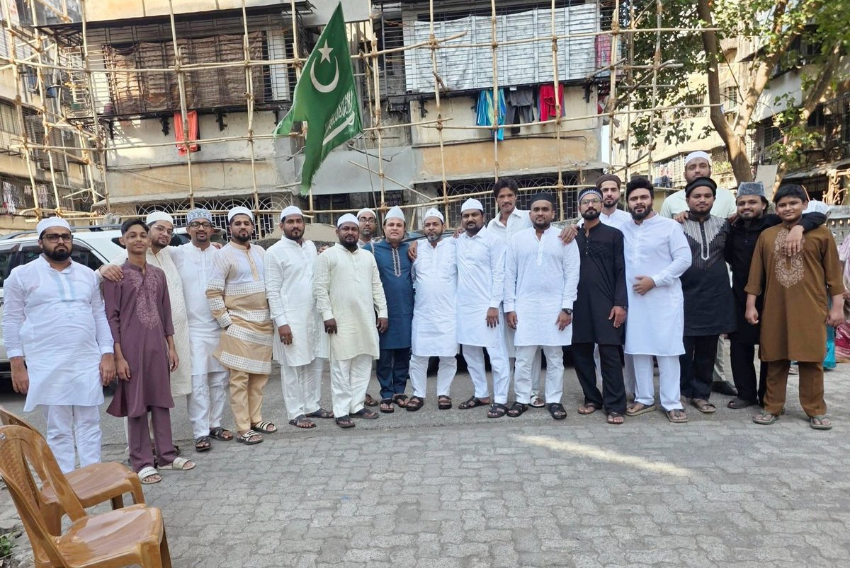 haidera98010743's tweet photo. #Eid #EidMubarak #EidMubarak2026
#JBCharitableTrust #Ngo #MumbaiNgo 
#SalauddinAnsari #JBBhai  #SocialMedia @jbcharitabletru https://t.co/ml0Vyx5B7e