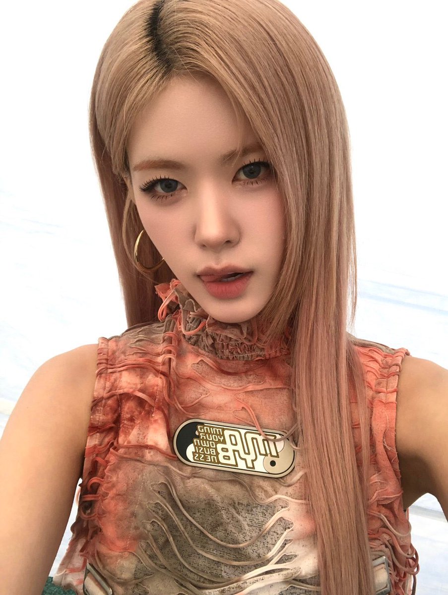 ifrahee's tweet photo. #라희 260321 플러스챗
#ifeye #이프아이 #RAHE https://t.co/ZPf4wlrqGR