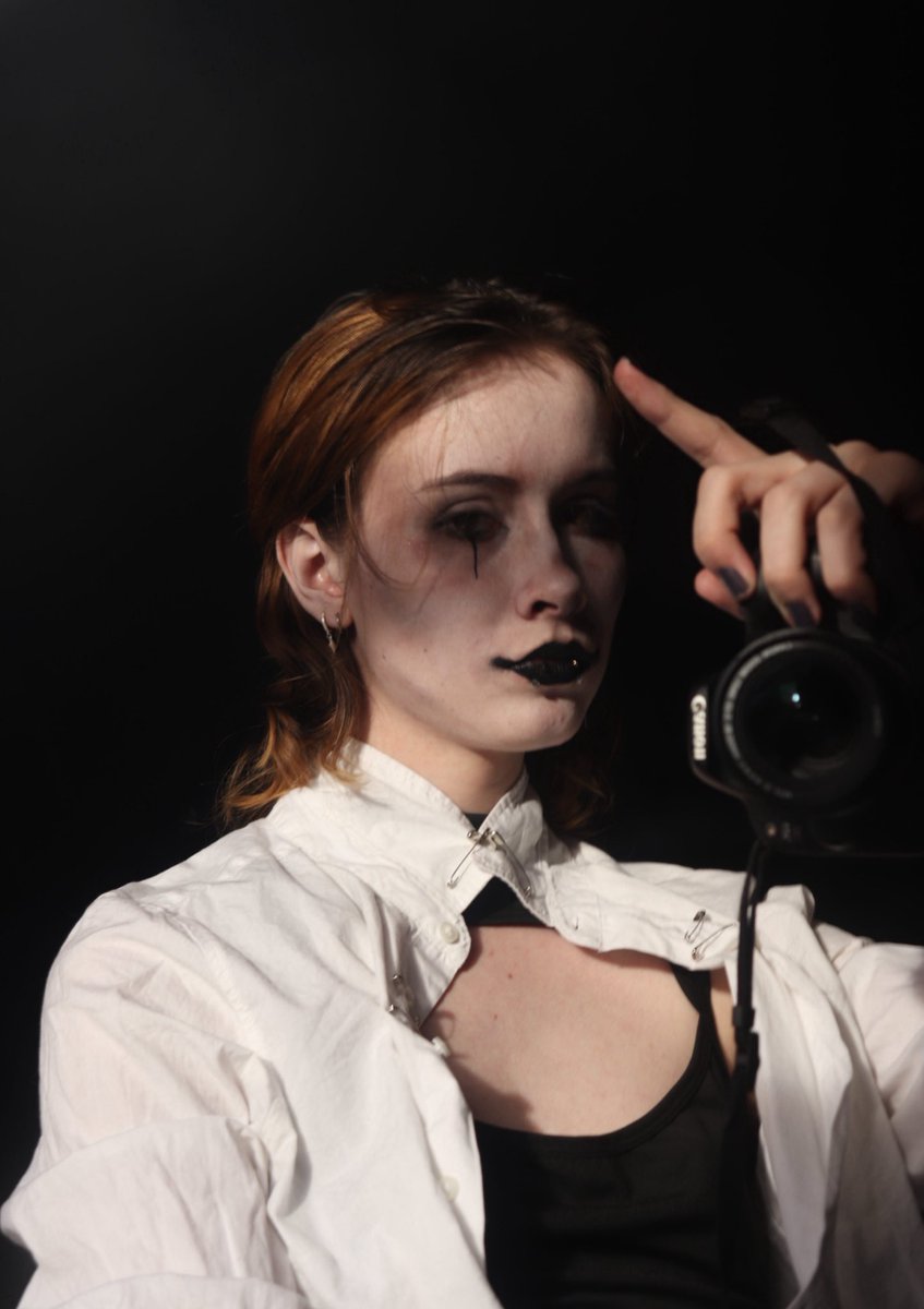 yuri!!! and its the star with confetti behind tweet media