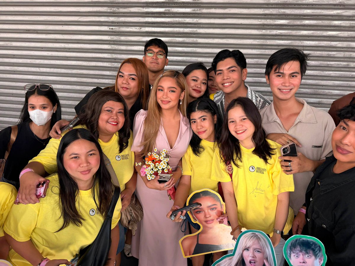 Our sintra spotted! 💚🥰 Supporting our Gen-Z Queen Andrea Brillantes at #BeautyCon2026 with Lucky Beauty🩷.

Together with <a href="/BrillantsOFC/">BRILLANTS OFFICIAL</a> thank you so much for accommodating our teamlive. 💚🥹

<a href="/iamandrea_b/">Andrea Brillantes</a> | #AndreaBrillantes
<a href="/itsenriquegil/">Enrique Gil</a> | #EnriqueGil
#QuenDrea
#LuckyBeauty