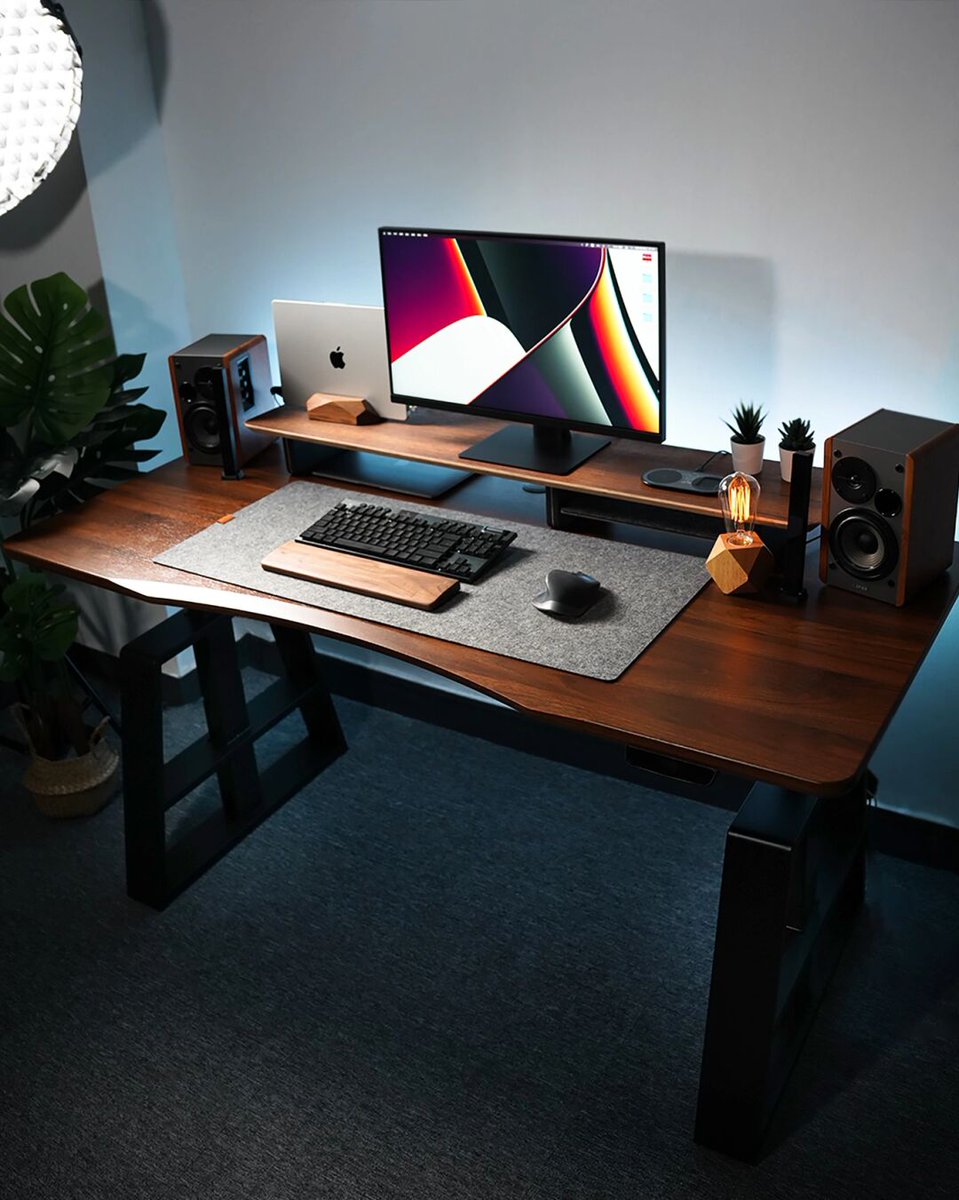 anderson tweet media