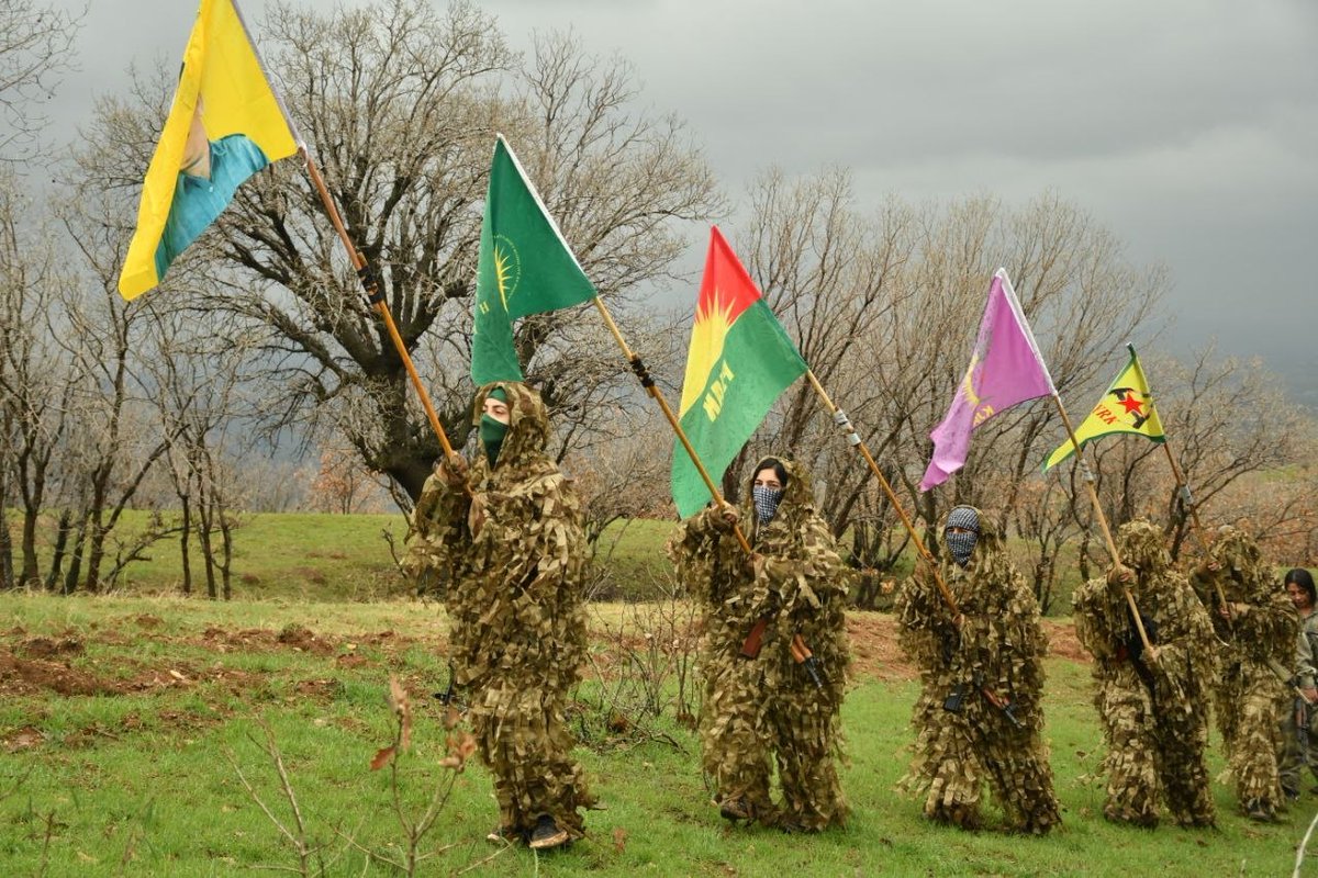 Maxime Azadi tweet media