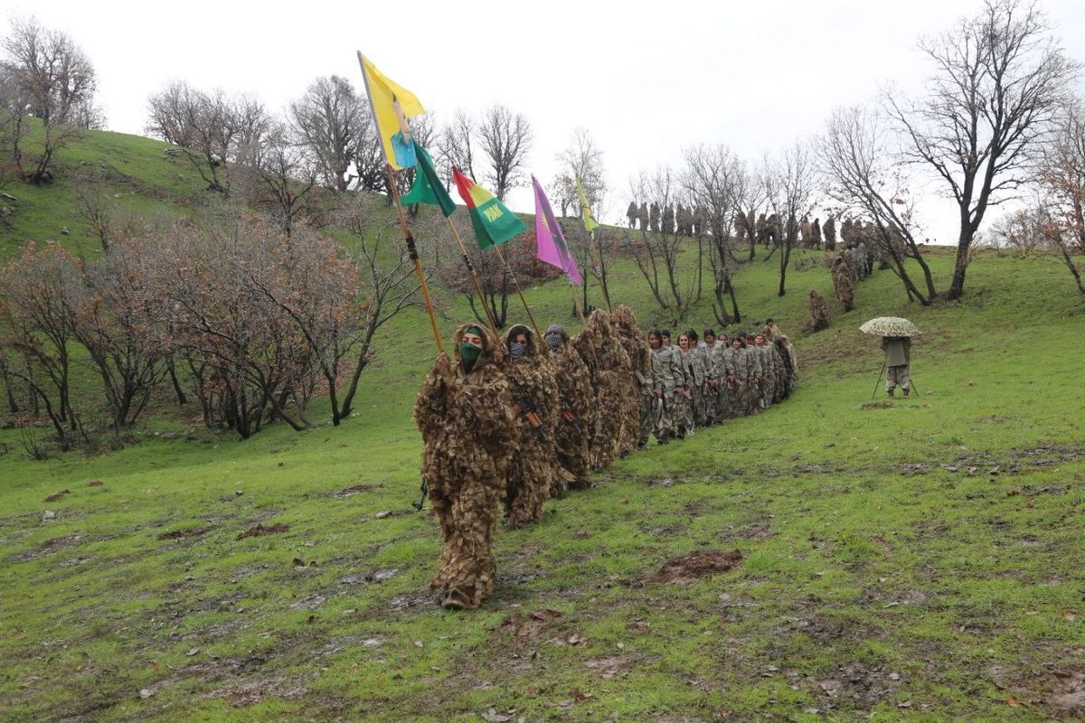 Maxime Azadi tweet media