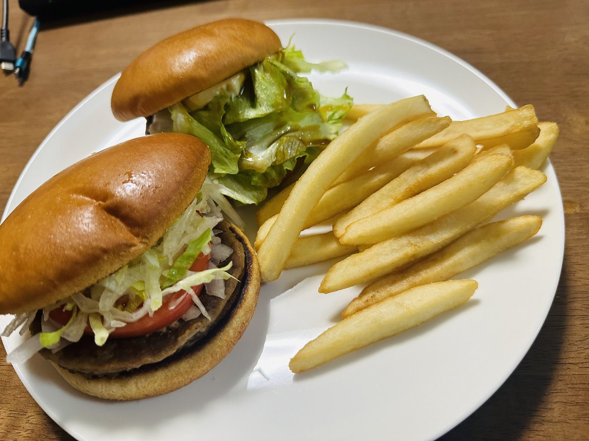 ジウコ tweet media