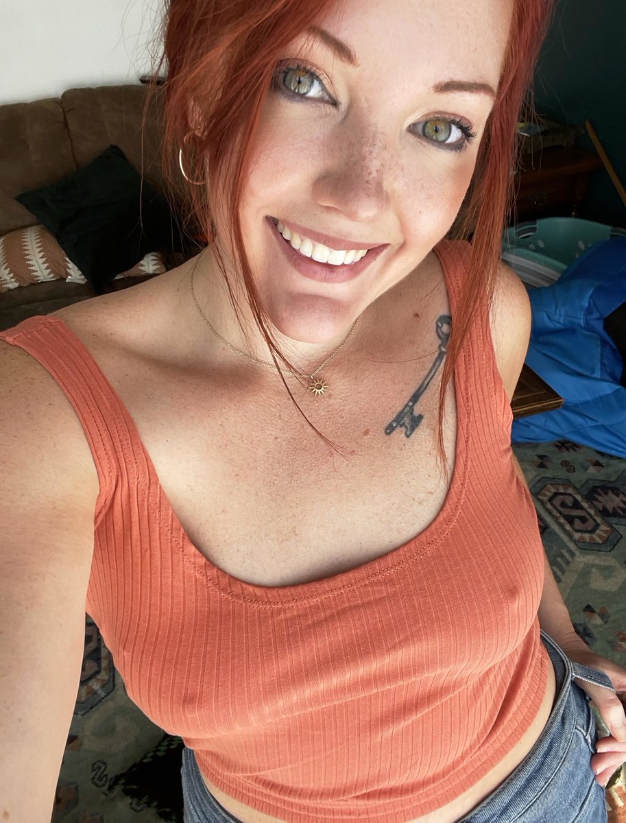 MomsGoneWild tweet media