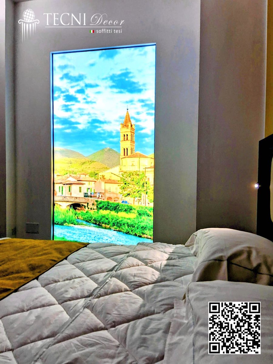 soffittitesi's tweet photo. Stanza senza finestra? No problem ci pensiamo noi !!  luminosa e con lo sfondo che preferisci!! Questa installazione è stata realizzata  nell'incredibile show-room della #Mobilspazio di Ancona che ringraziamo della fiducia!
#tecnidecorsoffittitesi #paretiscenografiche #follower https://t.co/17A2T8IN8R