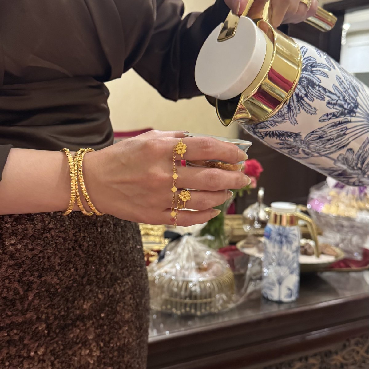 Rmootbb's tweet photo. عيـد مبـارك 🤍🪄 💌 https://t.co/I9CY520Vj5