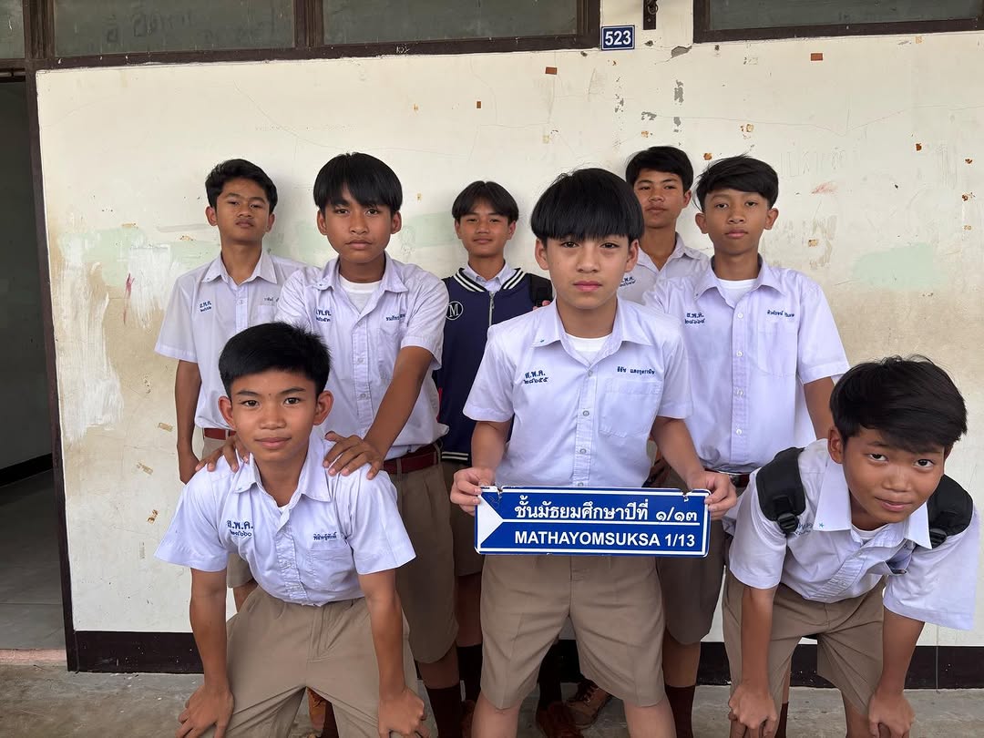 teethach_ tweet media