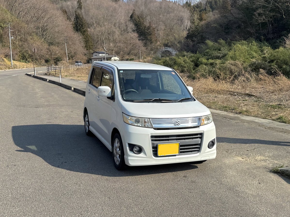 samurai_john_01's tweet photo. 妻の車が明日ドナドナしちゃうので、今日はお別れドライブしました。福島県本宮市のふれあい美術館で絵や作品の鑑賞して、市内の柏屋食堂でソースカツ丼を食べるドライブでしたが、１４年間我々の足として活躍した最後のワゴンRの楽しみました。
#本宮市ふれあい美術館　#柏屋食堂 https://t.co/5Tnw8LmFRm