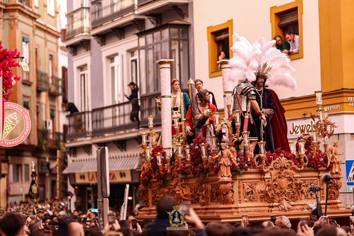 Virgen de los Reyes tweet media