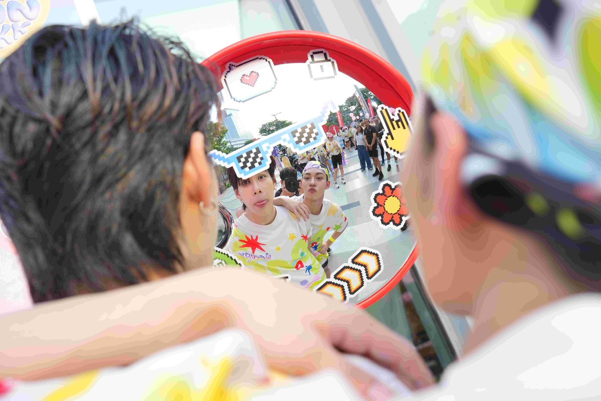 _Hello.98 tweet media