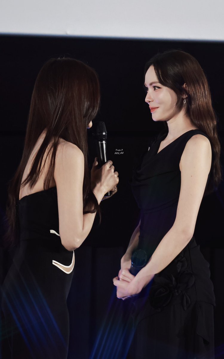 JS_SMILEY:) tweet media