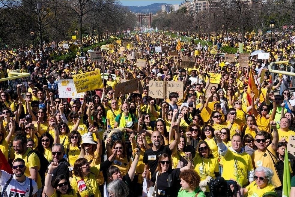 Anticapitalistes tweet media