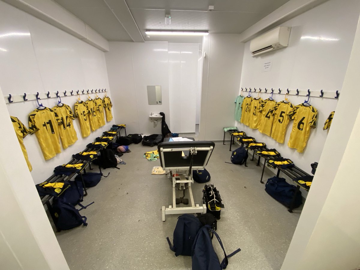 pbplumbing's tweet photo. ⁦@TUFC1899⁩ ⁦@TUacademy_sdc⁩ ⁦@TORQUAYTALK⁩ mangotsfield ready COYY⚽️💙💛 https://t.co/1ol2HaY8Zf