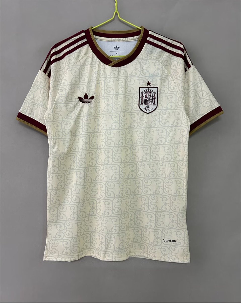 Futshirts tweet media