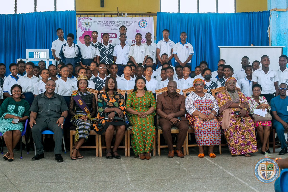 Ebi Bright tweet media