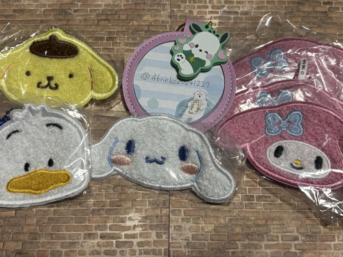 46ネコ tweet media