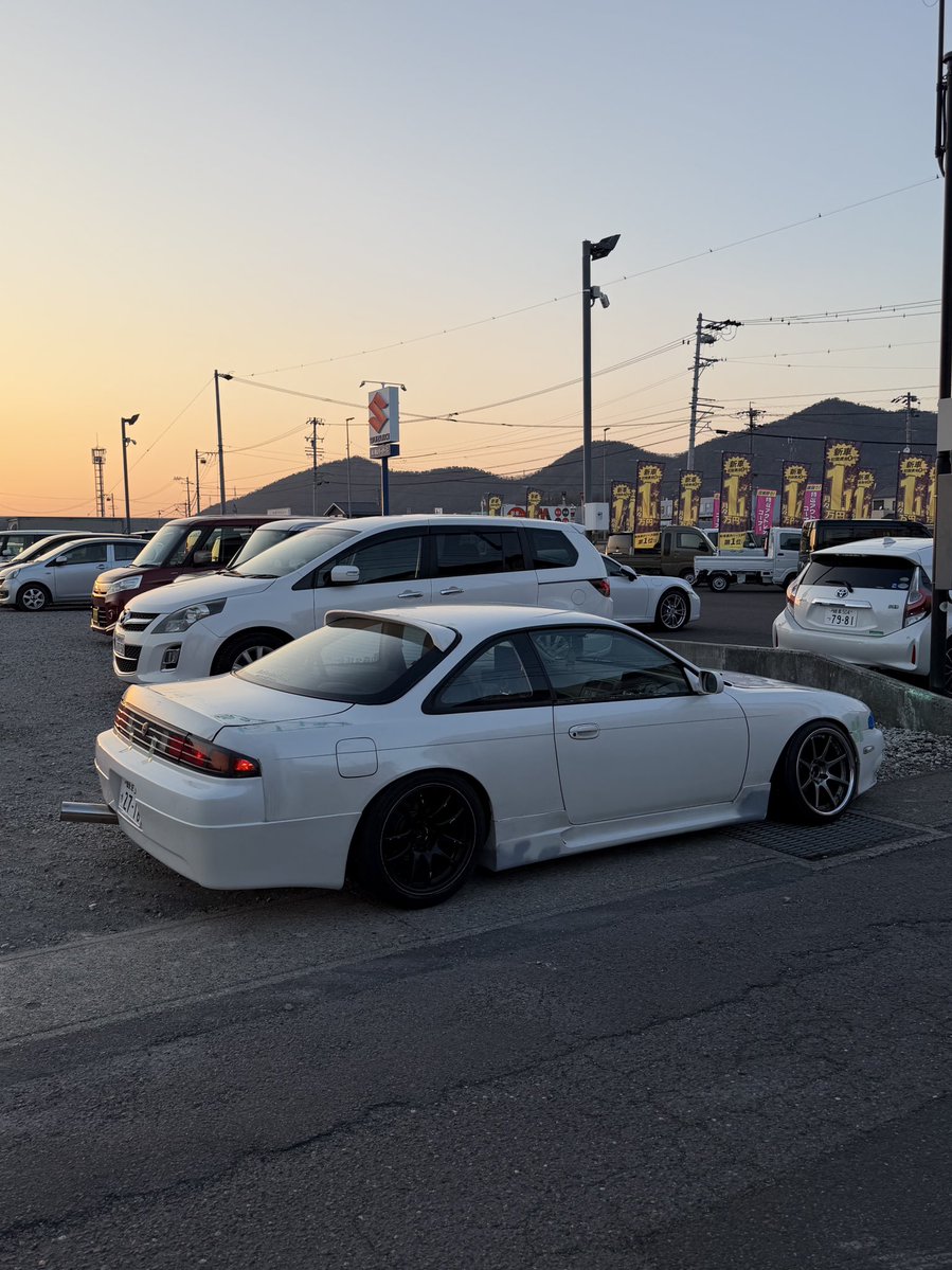 れおん tweet media