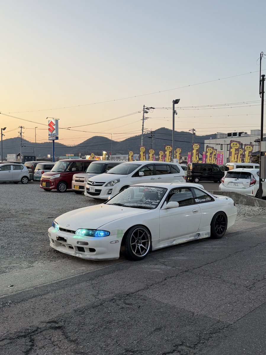 れおん tweet media