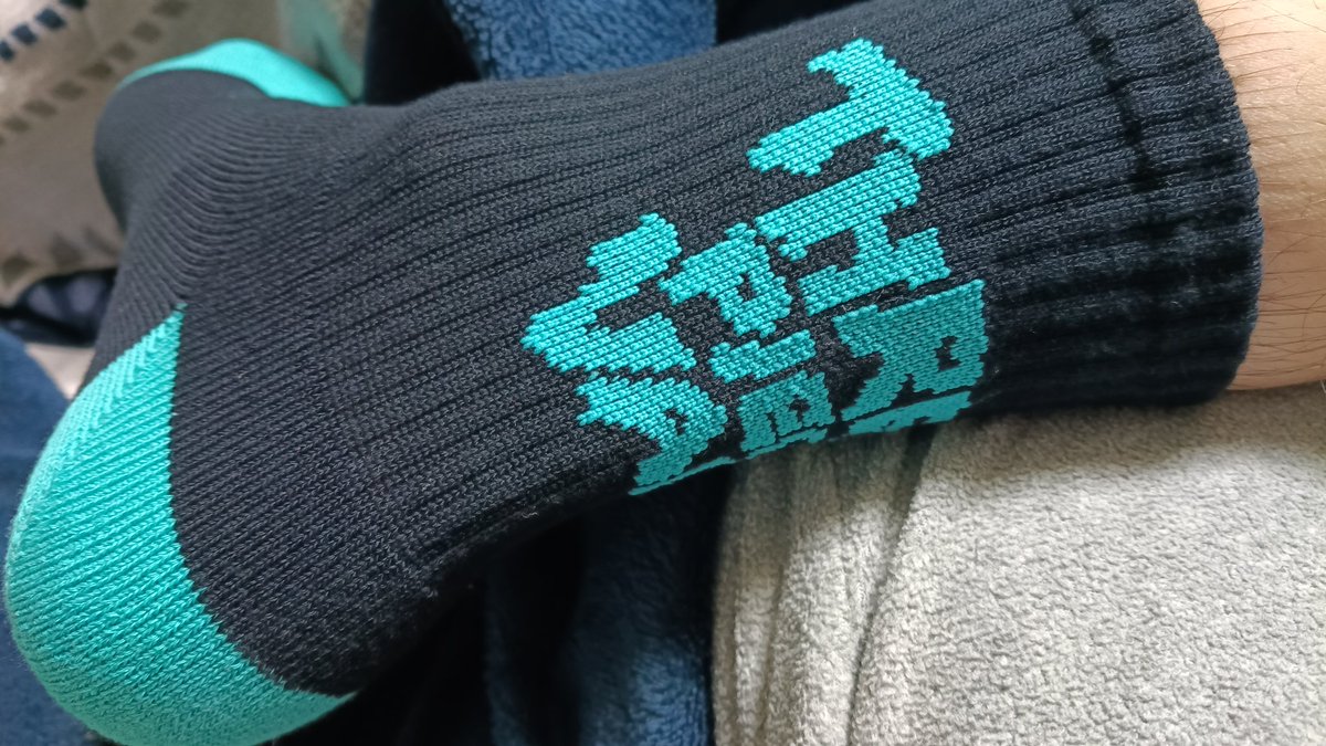 kokumaro_vape's tweet photo. 靴下とPenta味のリキッドが到着!
靴下早速履いてみたけどホントに28cmでも普通に履けた🙆♂️
#3pcsvape https://t.co/W1tQHBMLT9