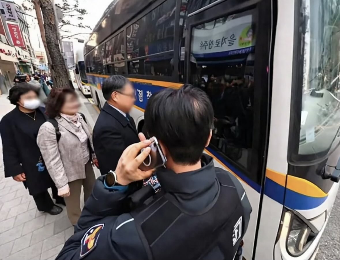 Mong2Father tweet media