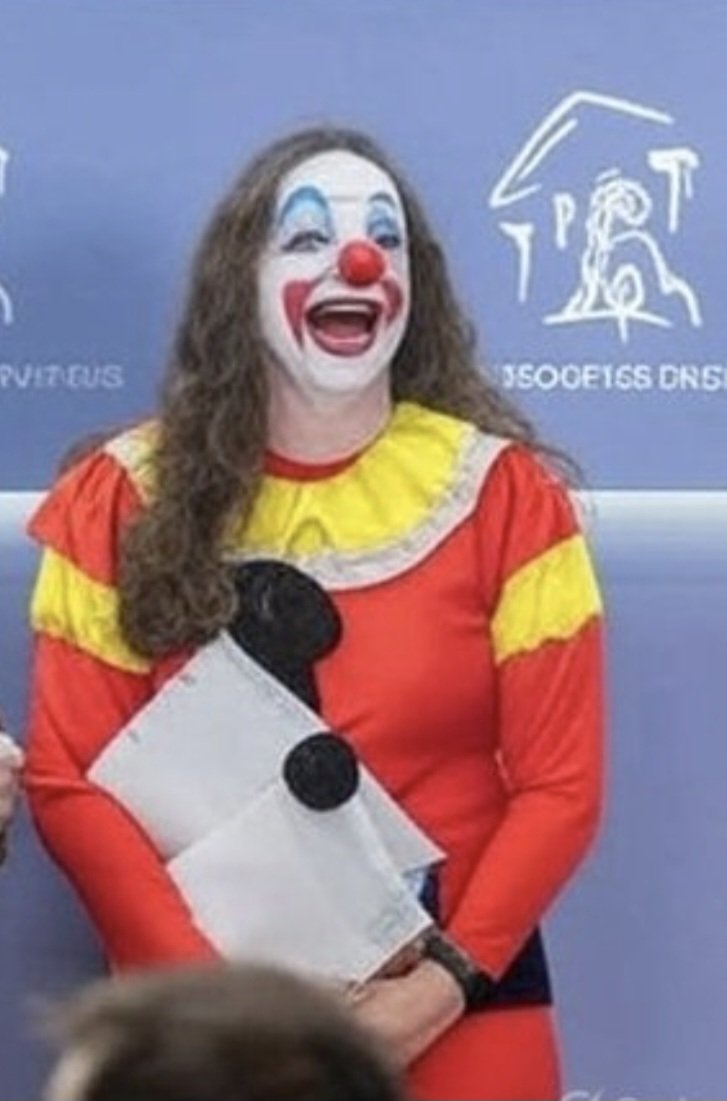 Juana la Loca 💜🍄🌺🐕✨ tweet media