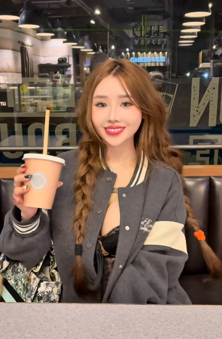 Bebe FiveTwenty tweet media