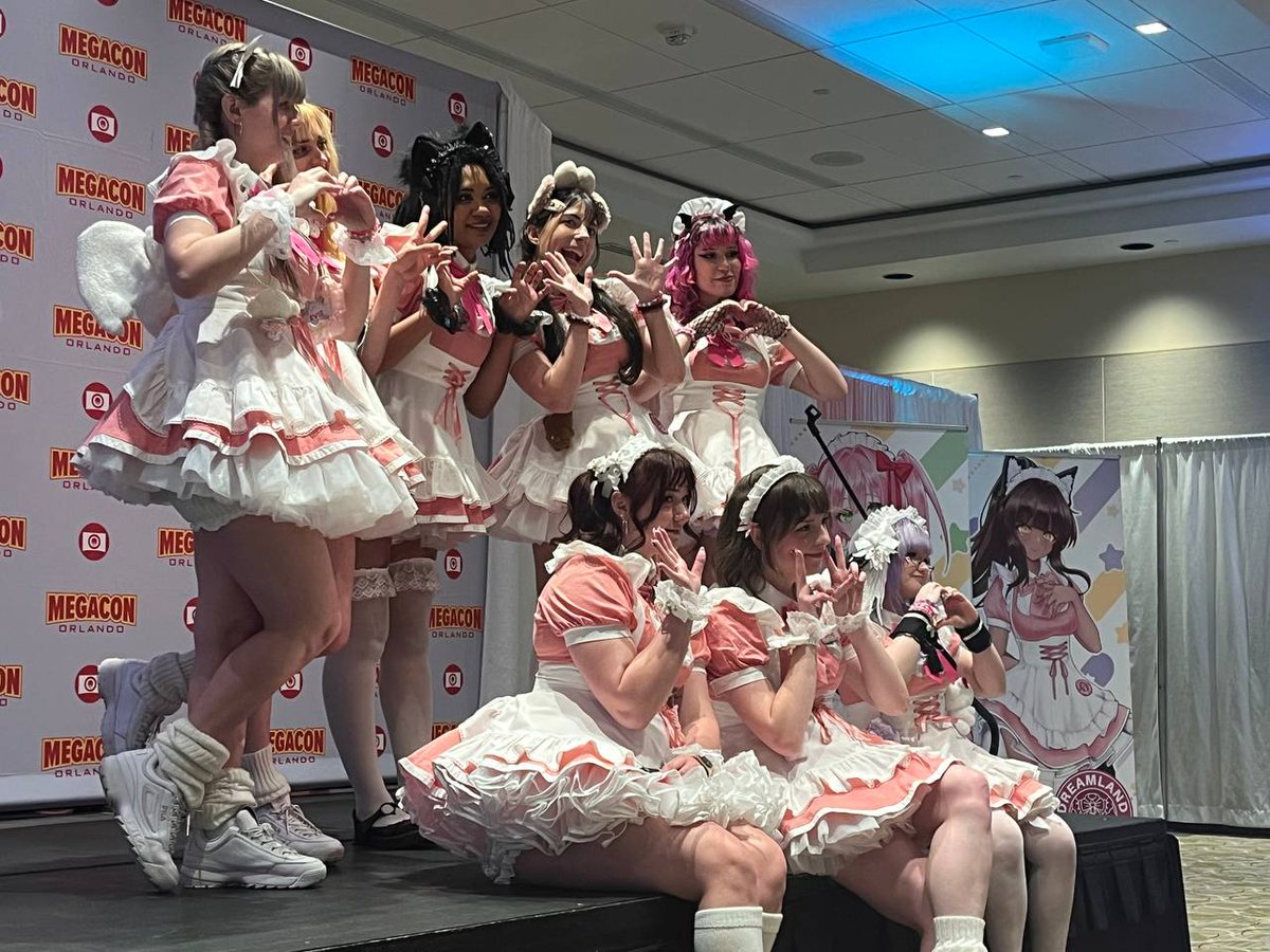 HAD AN AMAZING TIME AT MEGACON!!!!!