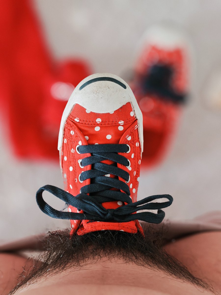 ConverseLove tweet media