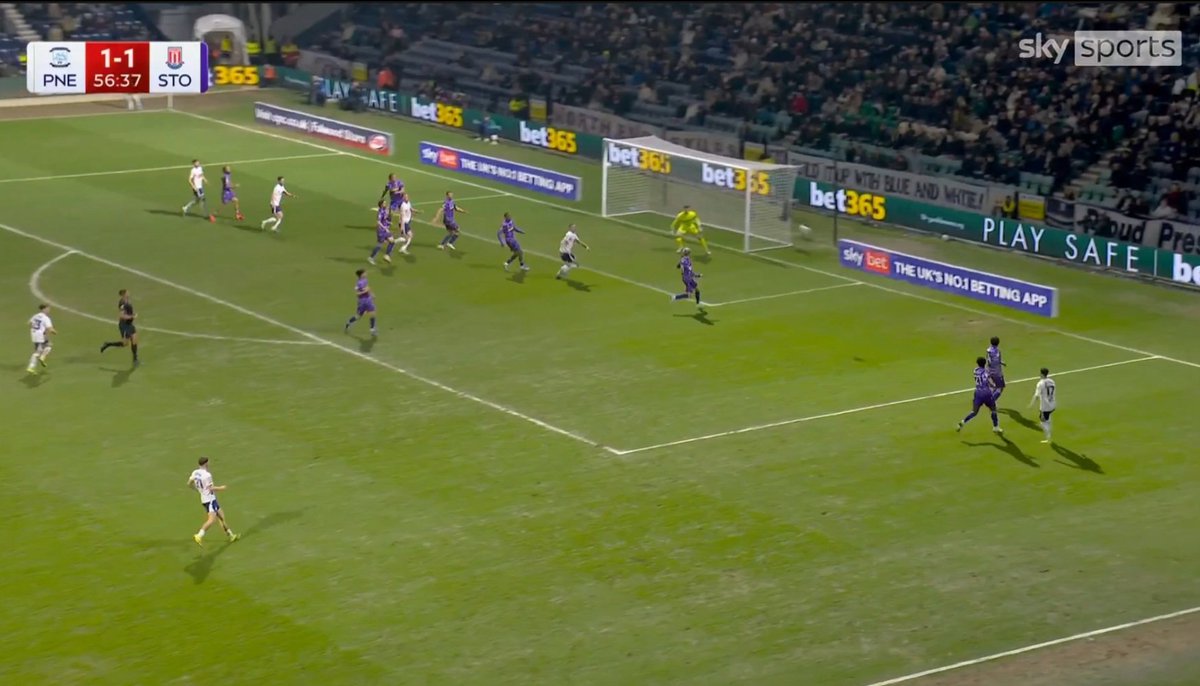 Robin Evans tweet media