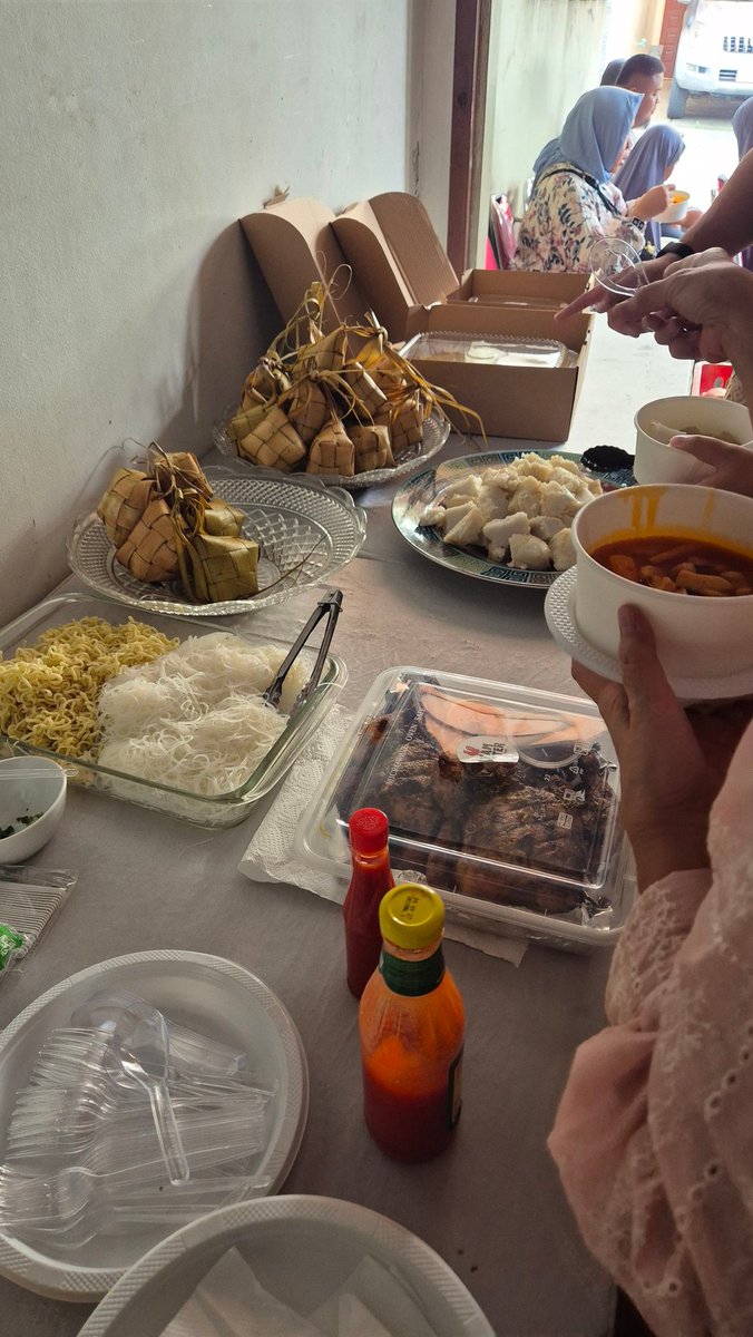 Ratri Chibi  tweet media