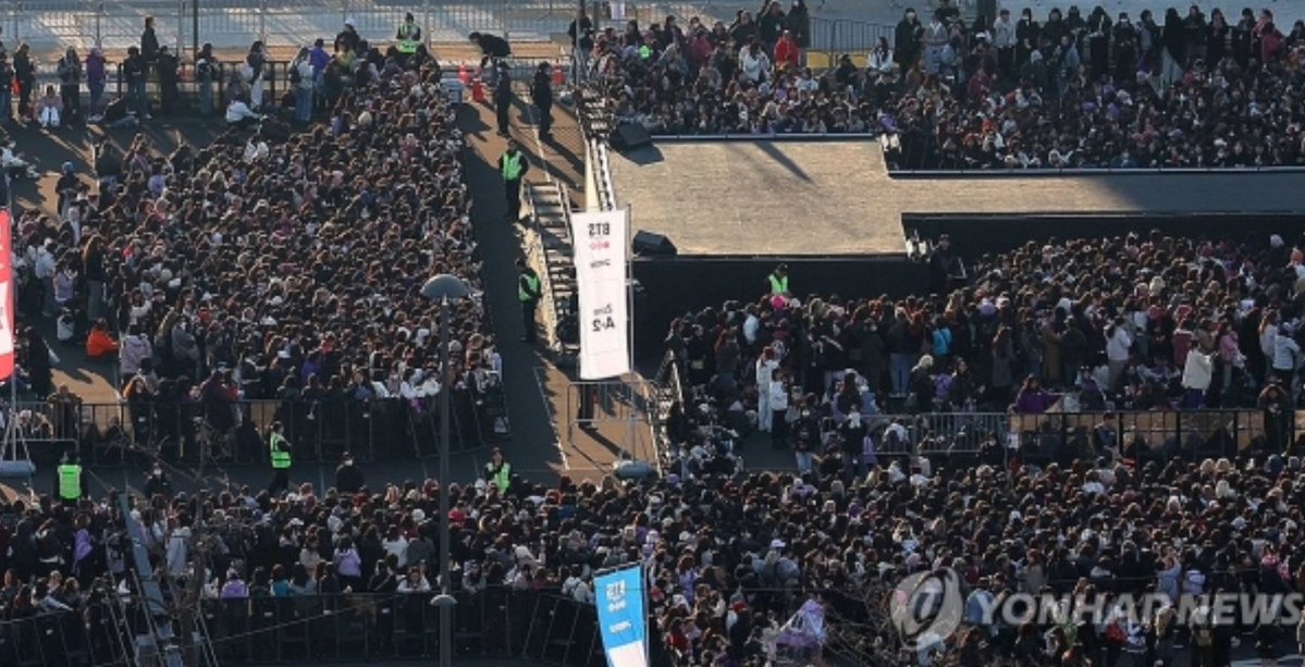 About Music tweet media