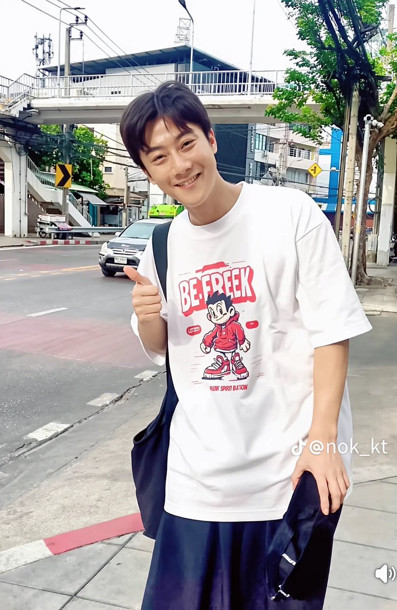 Happy Friday. tweet media