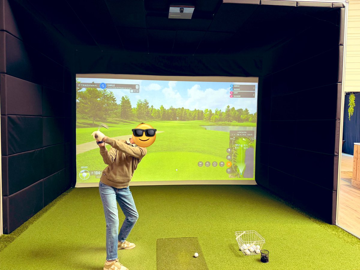 nicojet51's tweet image. Ce matin c’est #golf #indoor pour mon champion