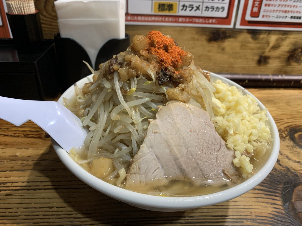 Habo6601's tweet photo. 本日の一杯。限界を超えろ弘前。
ホテルを5時くらいに出るようにしているのだがどうしても一時間くらい時間が空く。
その間することがないので結局飲んでしまう。最近立ちくらみのような症状が出ているのでお酒は控えるようにしよう。
今日も美味しくいただきました。 https://t.co/LjpeZlpwTM