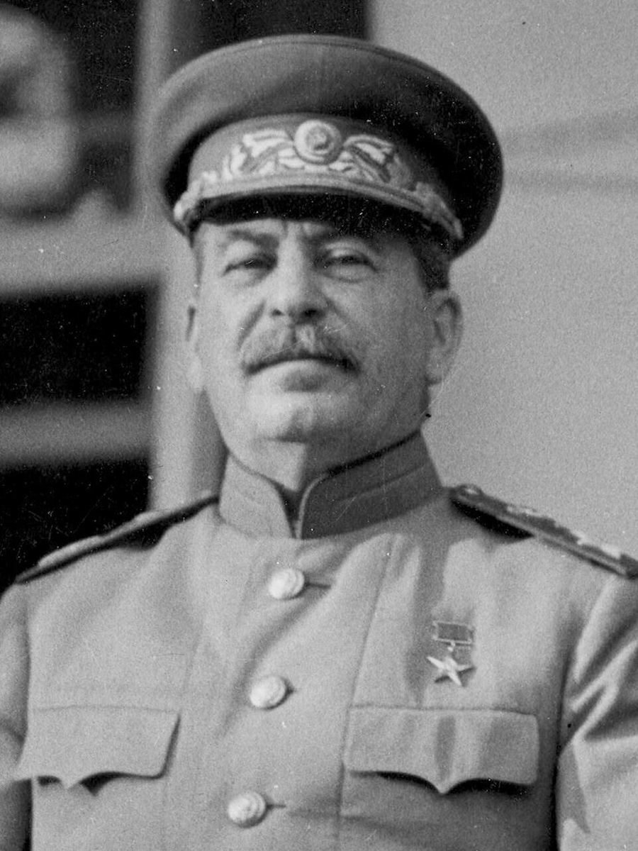 sapheiron's tweet photo. @jeannestradiol @sleepy_devo I'm curious. What, in your mind, is the extent of fake history? Were the Vinnytsia massacre and the Katyn massacre fake? Were there any gulags? What about Molotov-Ribbentrop? The Khmer Rouge? The Great Leap Forward? Did Joseph Stalin exist? Was there ever a "Karl Marx"? https://t.co/3QrVCQnKHm