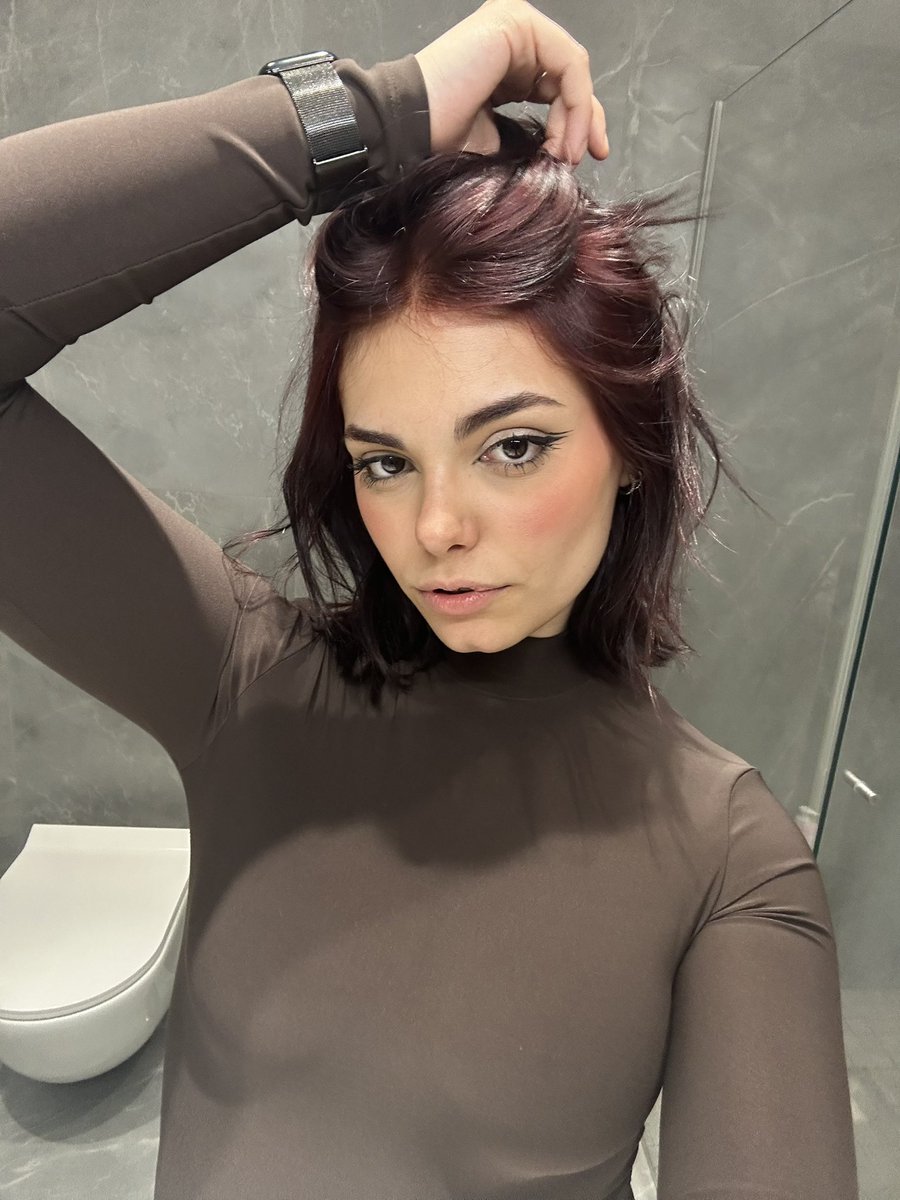 Elena 👼🏻 tweet media