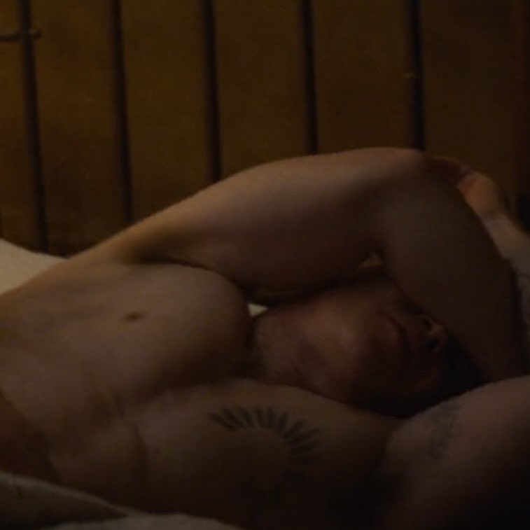 scarlet 🍓 tweet media