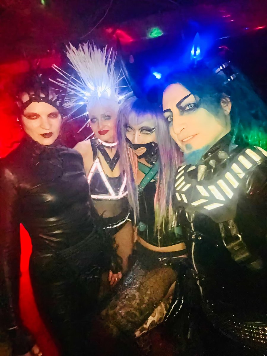 しせん👽 tweet media