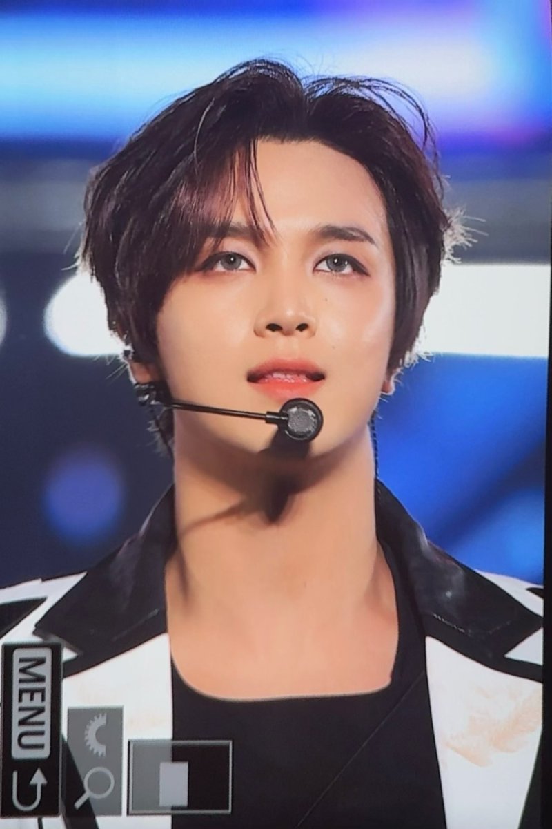 𝙃𝙄𝙓 tweet media