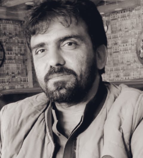 تو زراںءَ بیائے چو مہلبءَ ھما روچ باریں کدی بہ بیت۔۔۔🥀