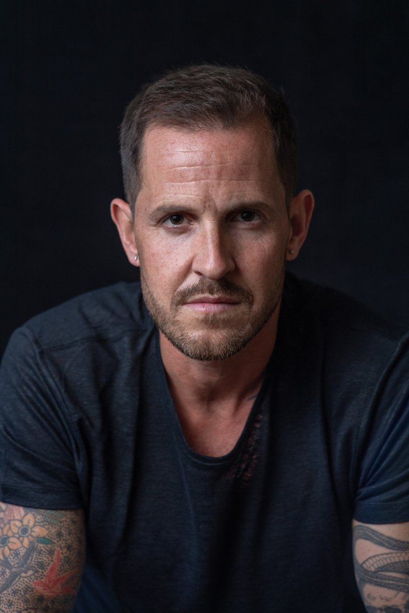 Ático de los Libros tweet media