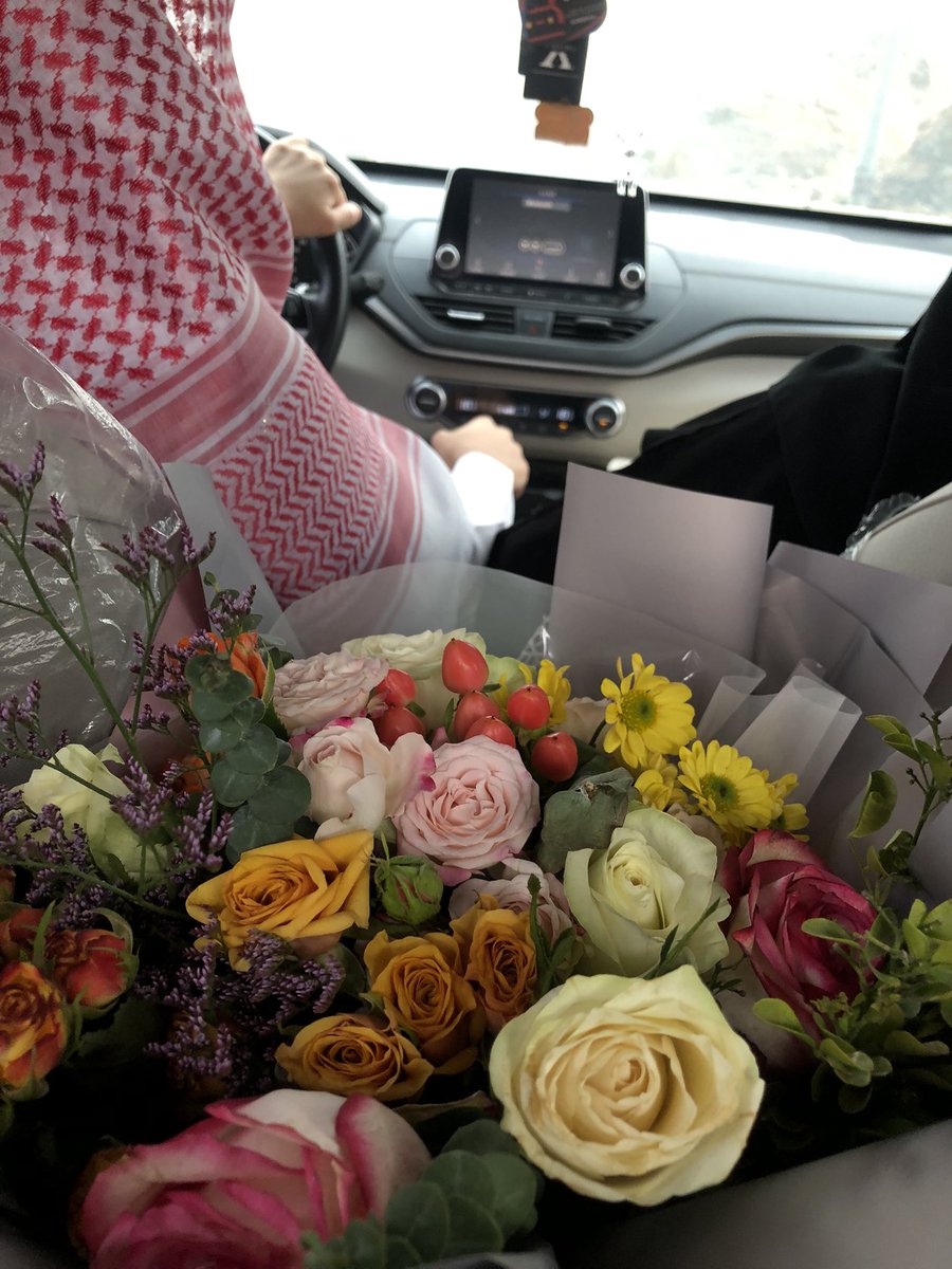 dolce_1424's tweet photo. ما العيدُ إلا ضِحكُهم وحديثهم 
ما العيدُ إلا رؤيَةُ العائلة والأحباب

اللهم عائلتي ومن أحب في كل عيد ❣️ https://t.co/C9mHxwMBL0