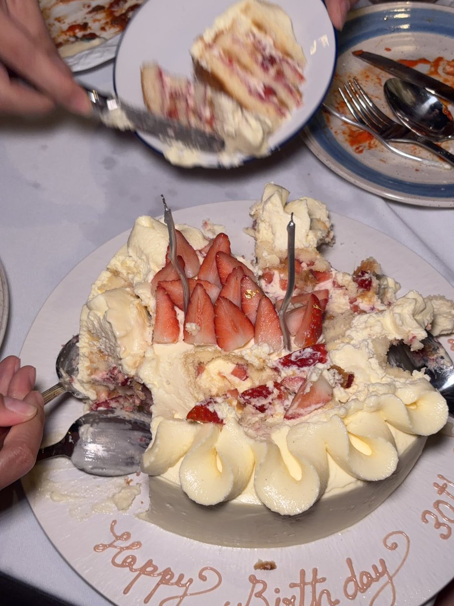 Chotikarn Khamwang tweet media