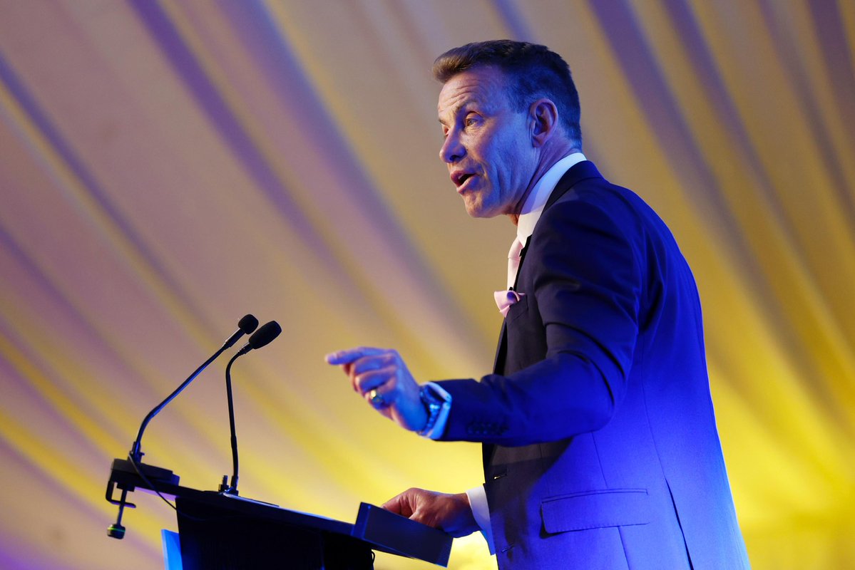 Dr David Bull tweet media