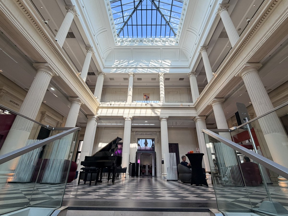 mnedoszytko's tweet image. In Nantes, France spreading the word about building for healthcare among French cardiologists. Did you know French is the second-most efficient language to interact with LLMs? @claude in its perfect pronunciation. #vibecoding is here to stay, #forsure.