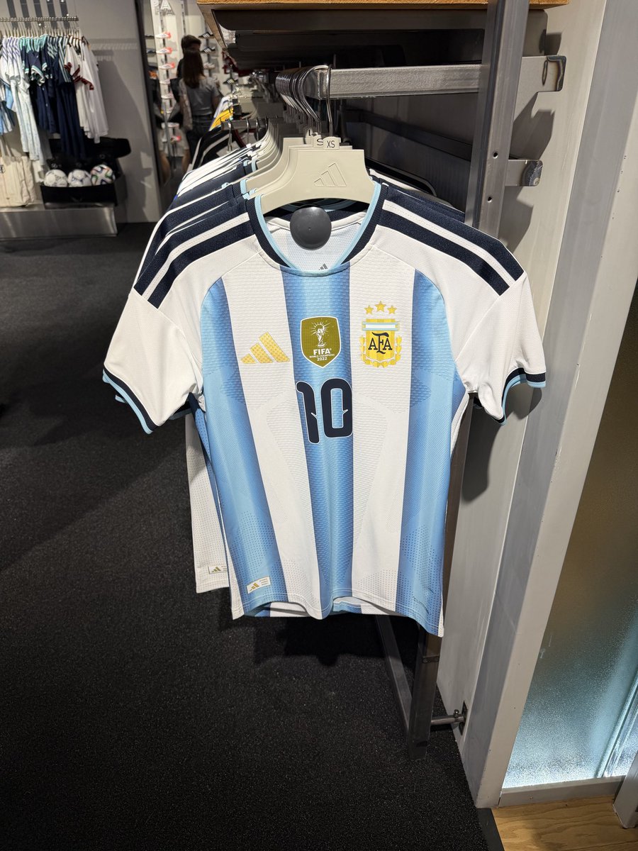 בן מעודד tweet media