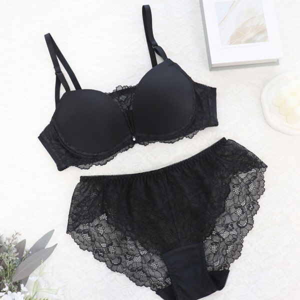 ๐ฟ๐๐๐ธ๐
๐ด๐_๐๐น๐น๐ผ๐ถ๐ผ๐ด๐ฟ tweet media